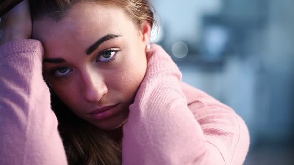 هواجس مغتربة أم مريضة بالقلق
